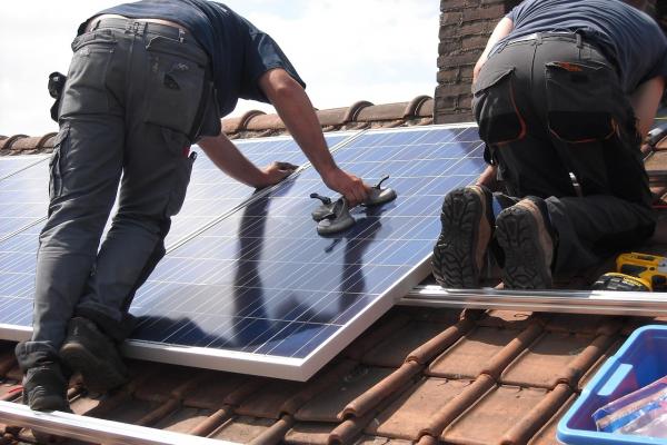 Zonnepanelen financieren