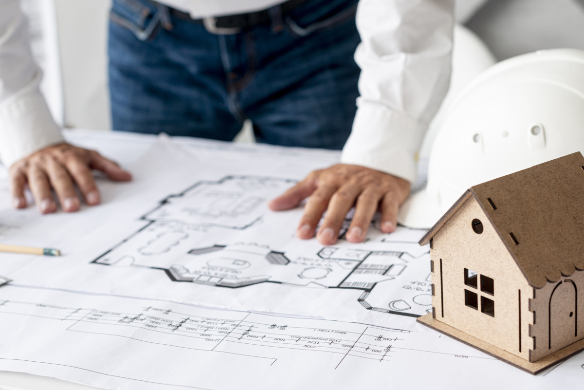 Een huis bouwen met eigen paardenstal: dit heb je nodig