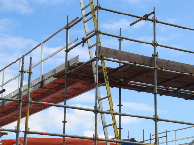 Luchtdicht en waterdicht bouwen: slimme details rond naden en kieren