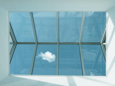 Al eens aan plexiglas gedacht voor lichtinval of als deur? 