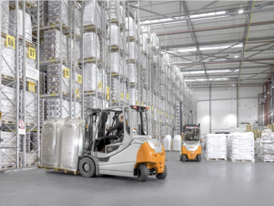 Dit is waarom elektrische palletwagens de toekomst zijn voor magazijnen