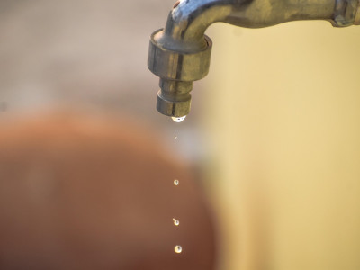 Waterschade in huis voorkomen: waar het misgaat en wat je doet bij een acute lekkage